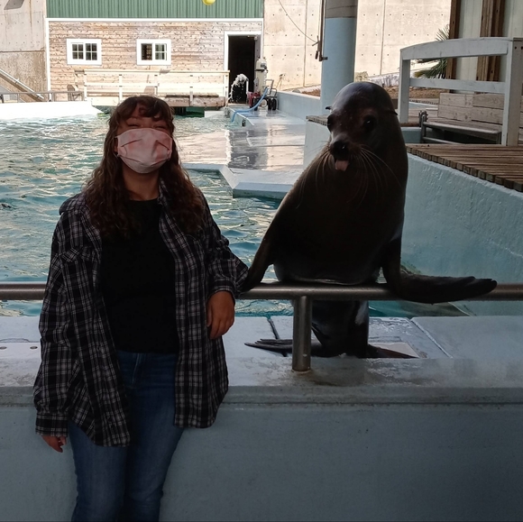 Meet your Posher, Mickie - Picture 3 of 4